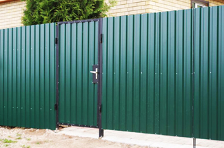 Заборы из профнастила под ключ в Нижнем Новгороде